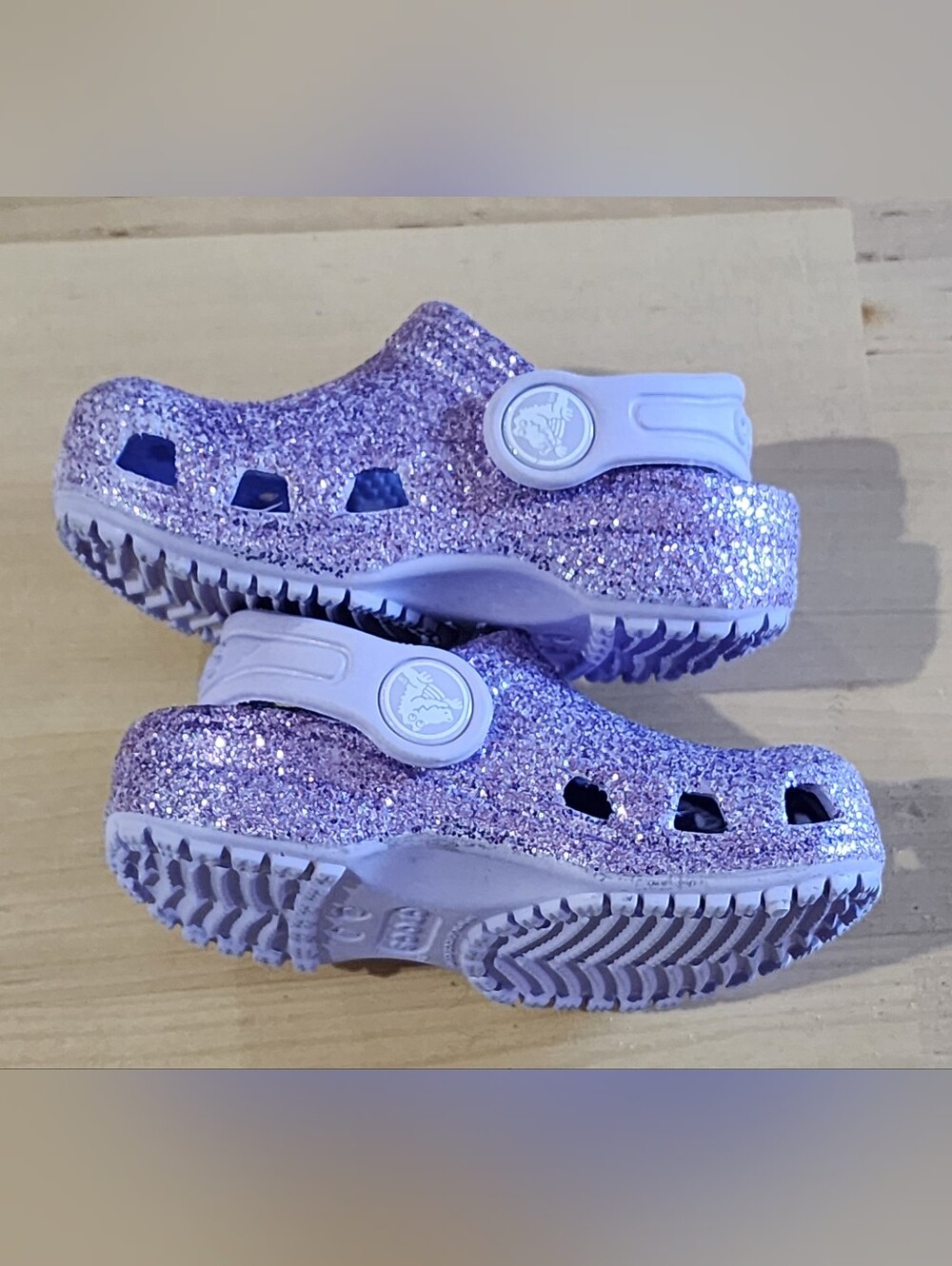 CROCS | Kids Lilac Glitter Clogs with Adjustable Heel Strap | Toddlers 4C